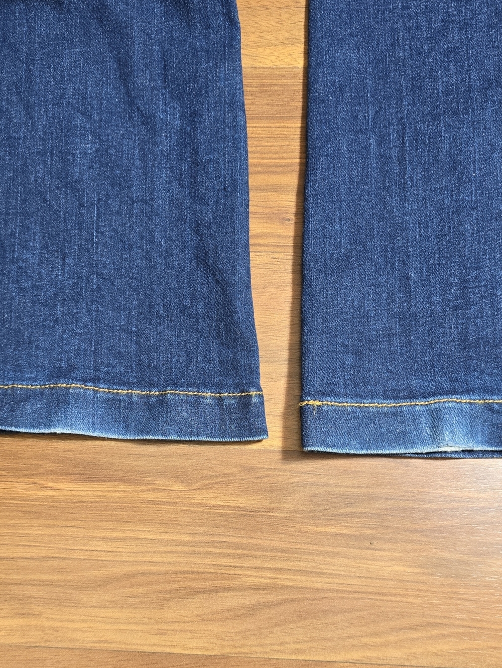 Spanx Pull-on Flare Jeans 20327R - 1X 34" Inseam - Picture 12 of 12